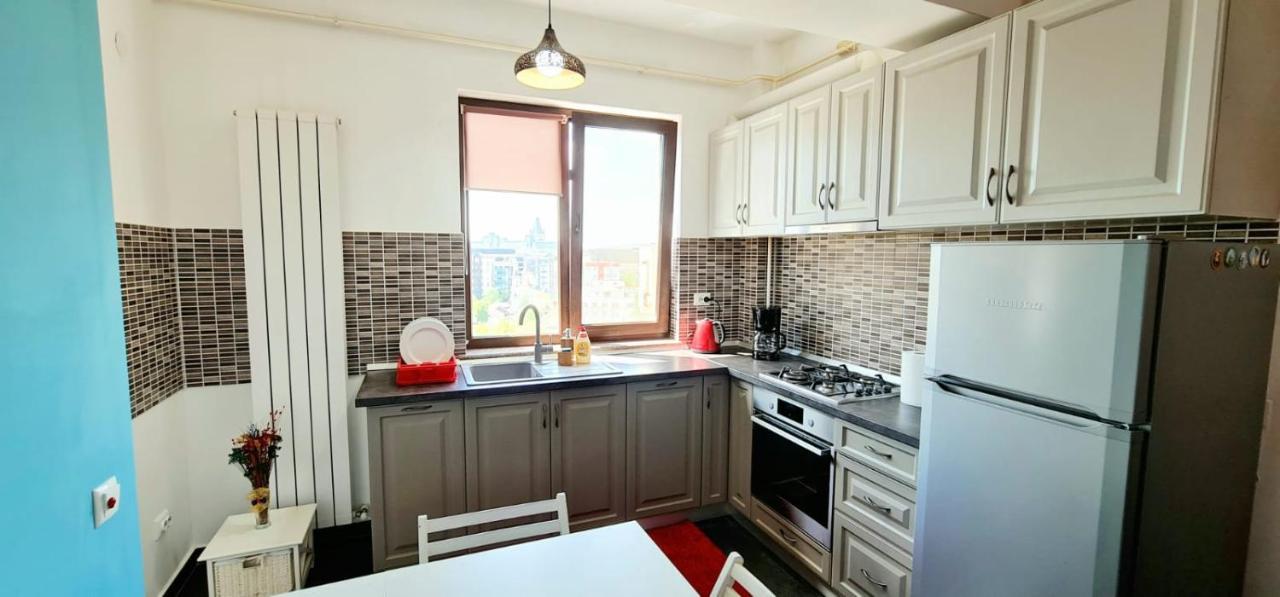 Palas View Apartments Near Palas Mall Ясси Екстер'єр фото